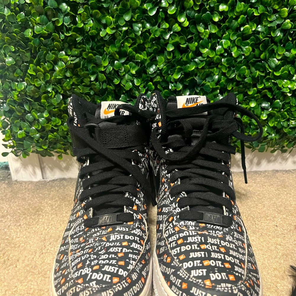 Air Force 1 High’ 07 LV8 JDI - Picture 2 of 8